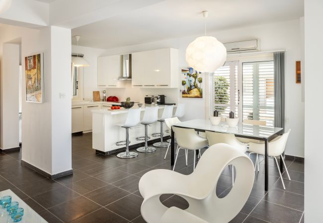 Villa in Protaras - Protaras Seaside Villa Narcissos 16 Villa in Protaras - Protaras Seaside Villa Narcissos 16