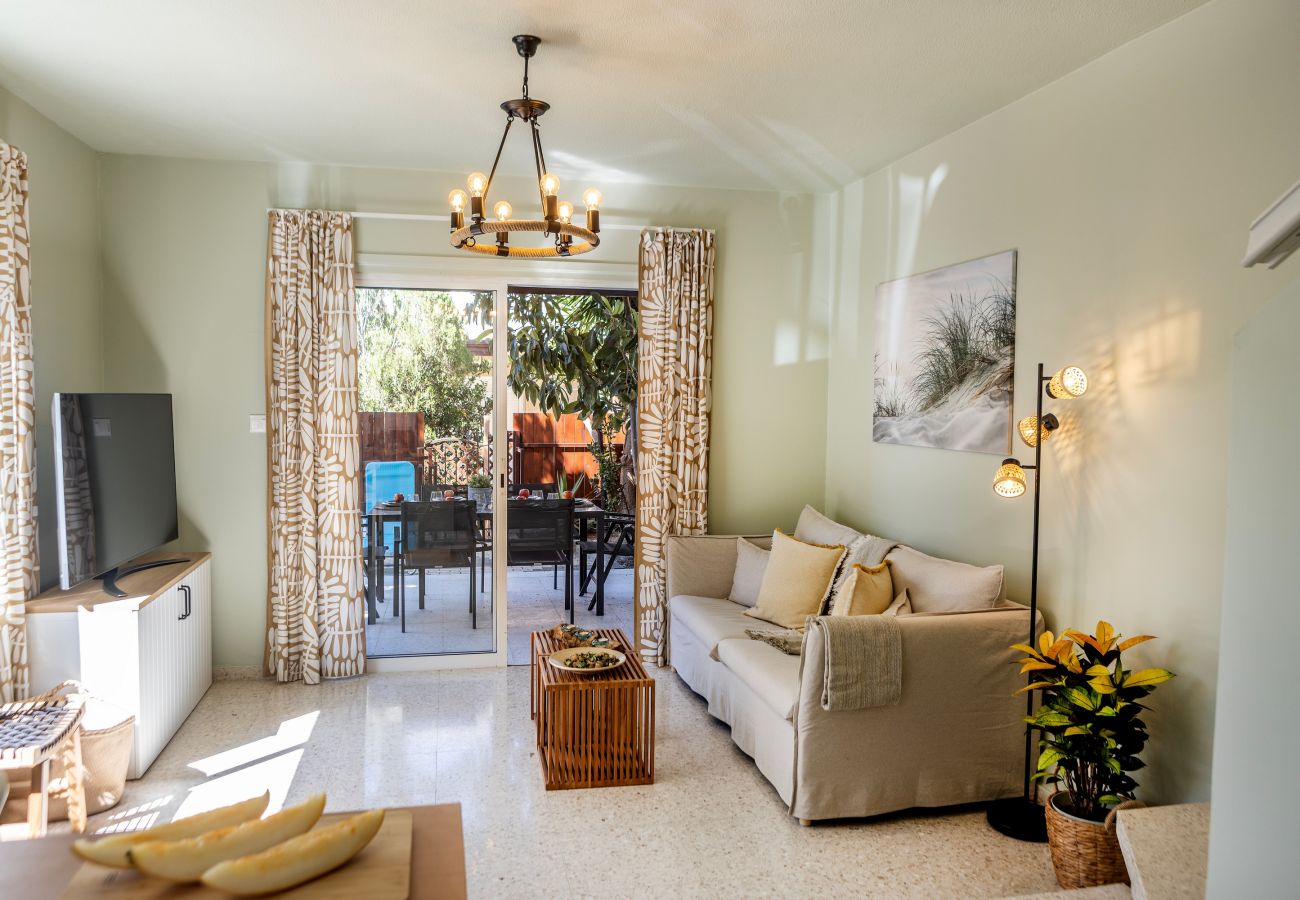 Villa in Pervolia - Larnaca Oneiro Seaside Villa