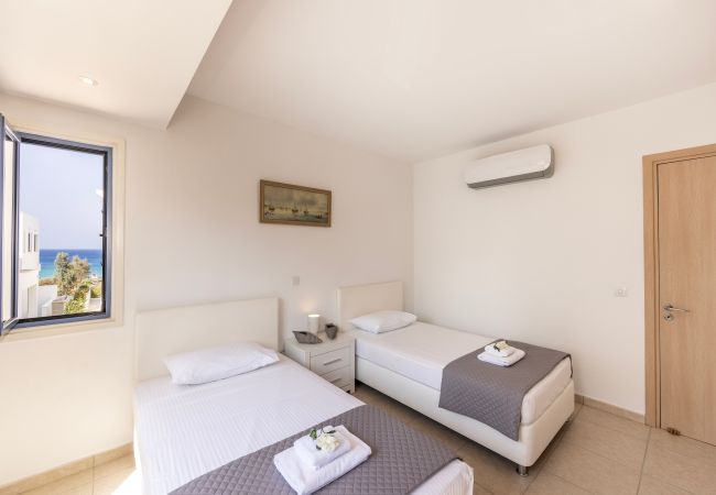 Villa in Protaras - Protaras Seaside Villa Protamare 32 Villa in Protaras - Protaras Seaside Villa Protamare 32