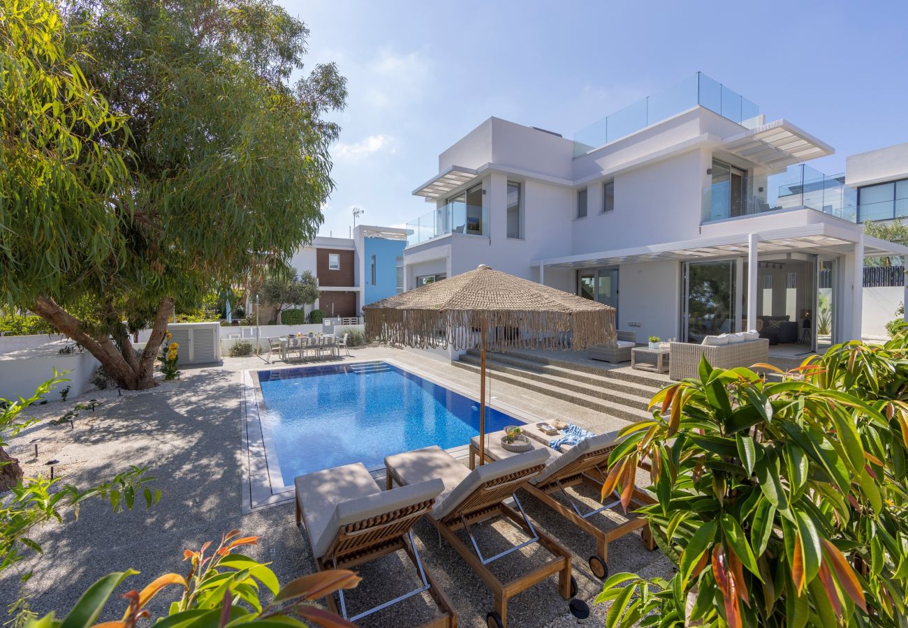 Villa in Protaras - Protaras Leomi Seaside Villa