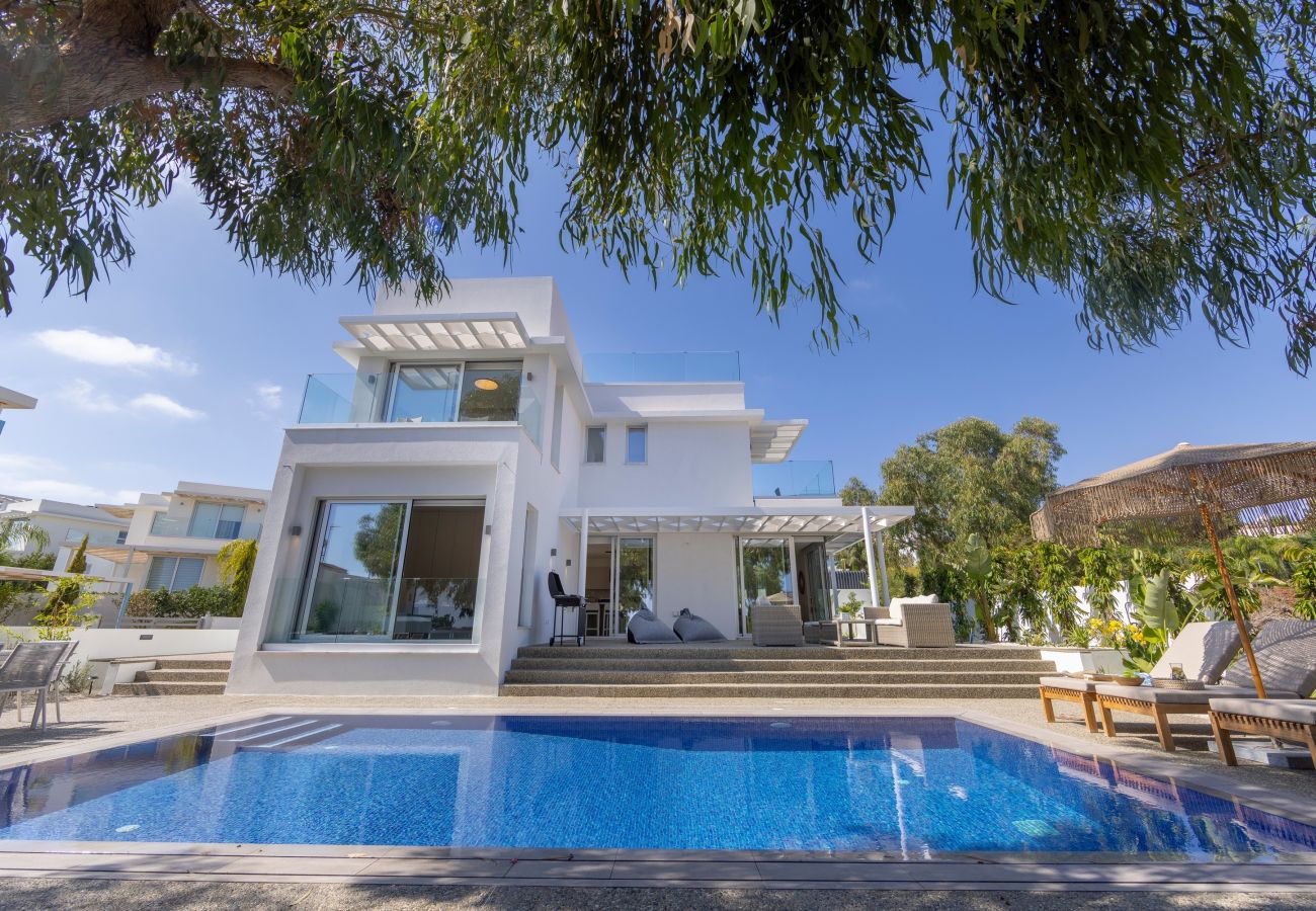 Villa in Protaras - Protaras Leomi Seaside Villa
