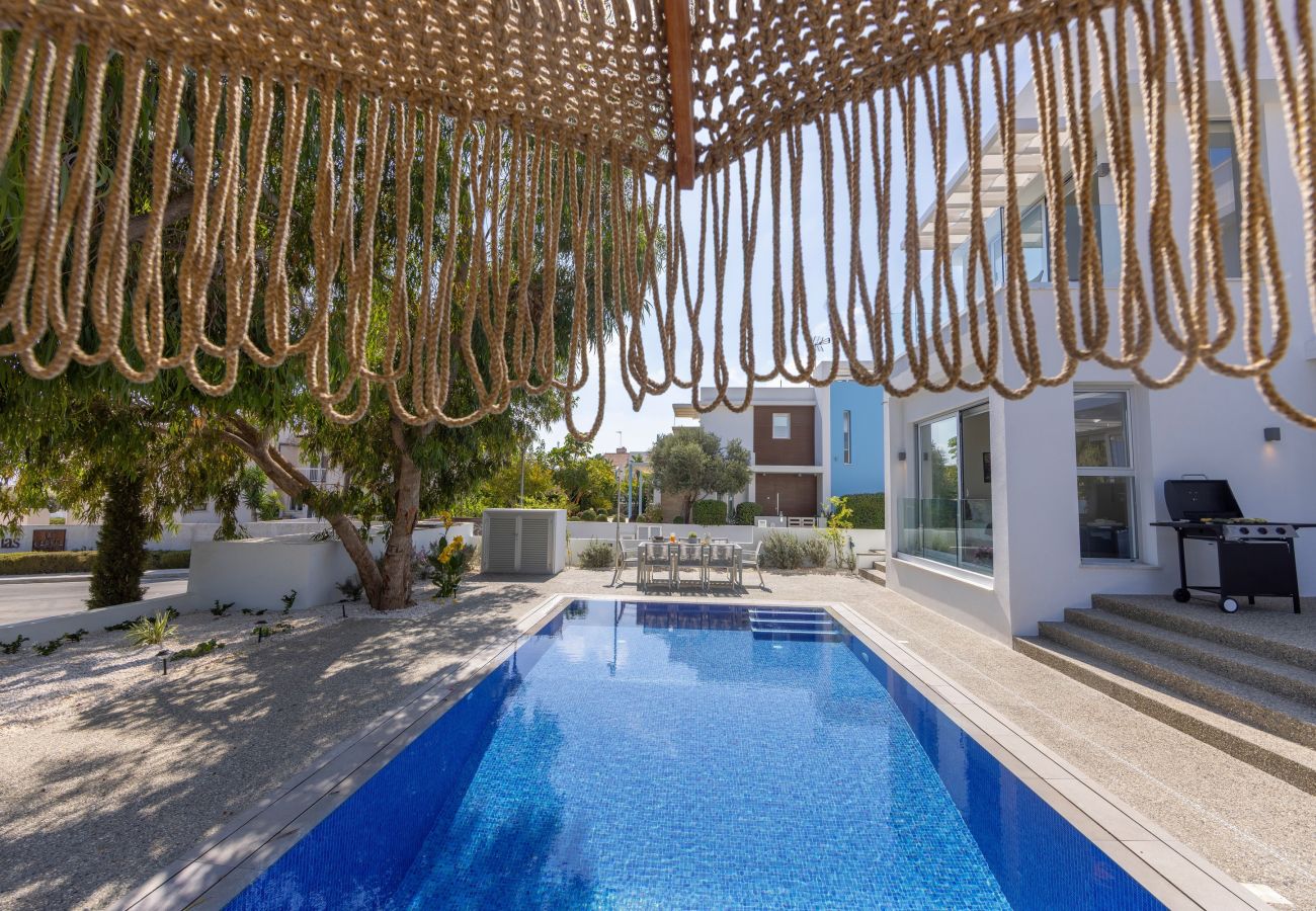 Villa in Protaras - Protaras Leomi Seaside Villa
