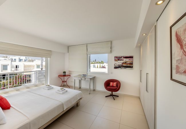 Villa in Protaras - Protaras Seafront Villa AleMar Villa in Protaras - Protaras Seafront Villa AleMar