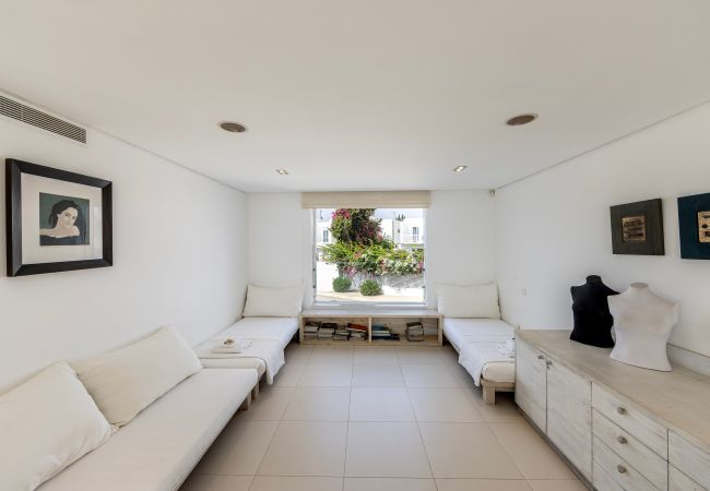 Villa in Protaras - Protaras Seafront Villa AleMar Villa in Protaras - Protaras Seafront Villa AleMar