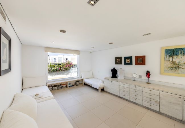 Villa in Protaras - Protaras Seafront Villa AleMar Villa in Protaras - Protaras Seafront Villa AleMar