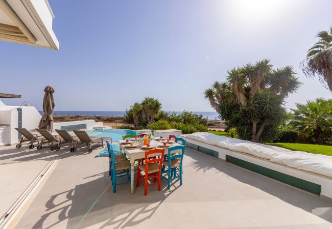 Villa in Protaras - Protaras Seafront Villa AleMar Villa in Protaras - Protaras Seafront Villa AleMar