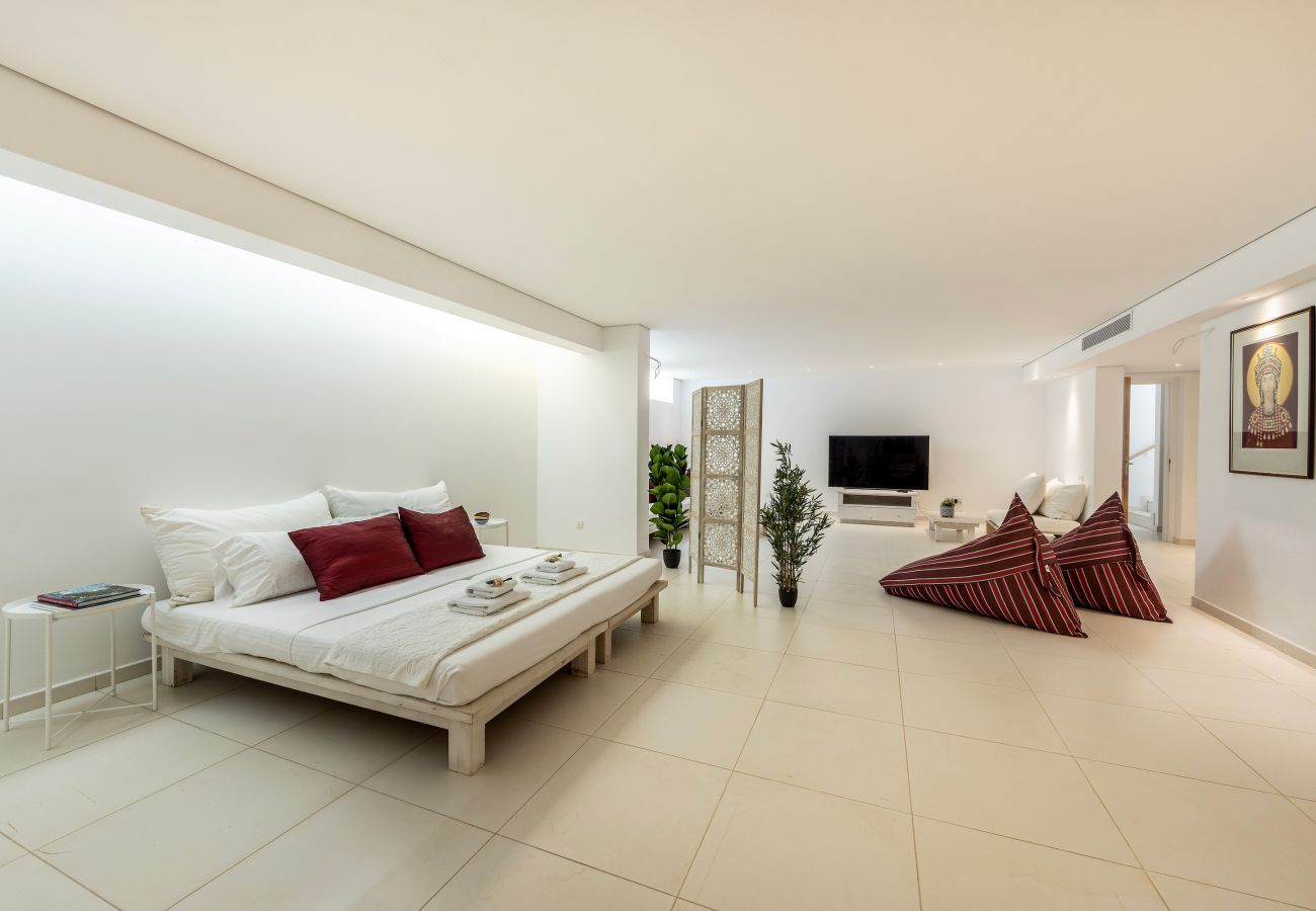 Villa in Protaras - Protaras Seafront Villa AleMar