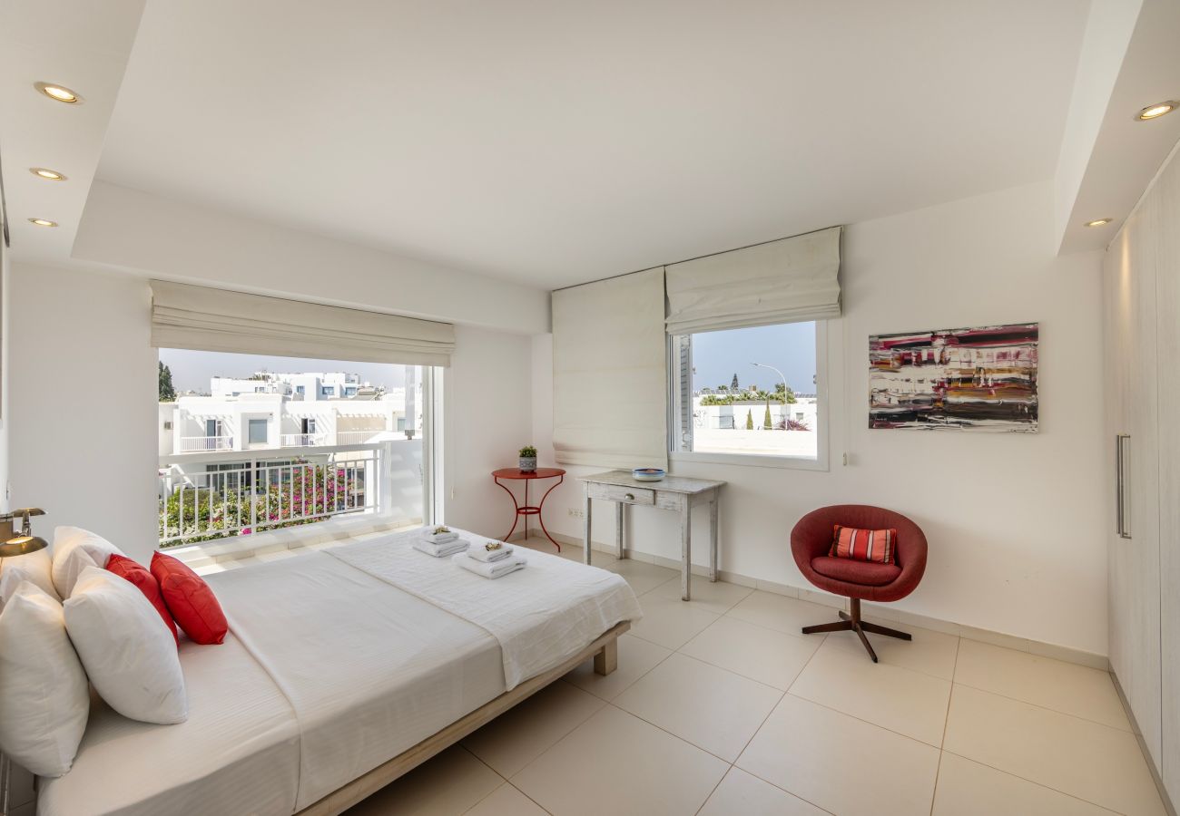 Villa in Protaras - Protaras Seafront Villa AleMar