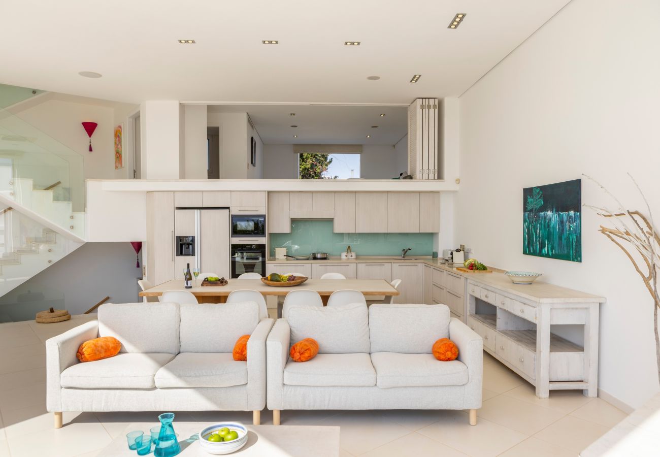 Villa in Protaras - Protaras Seafront Villa AleMar
