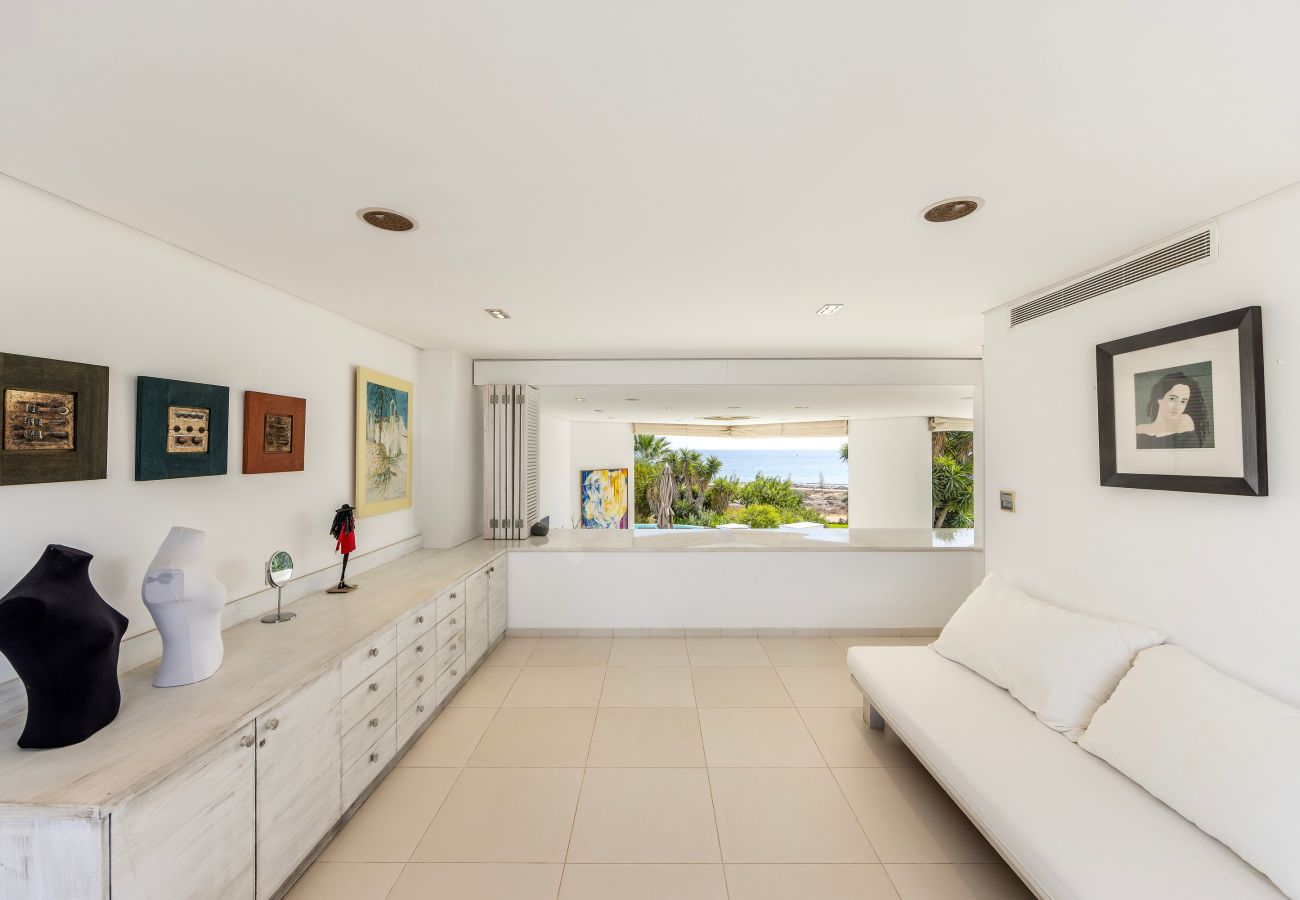 Villa in Protaras - Protaras Seafront Villa AleMar