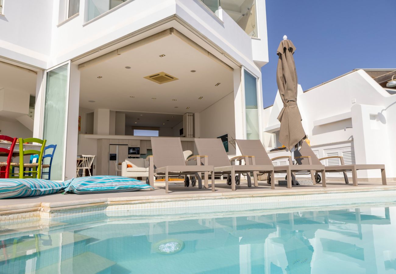 Villa in Protaras - Protaras Seafront Villa AleMar