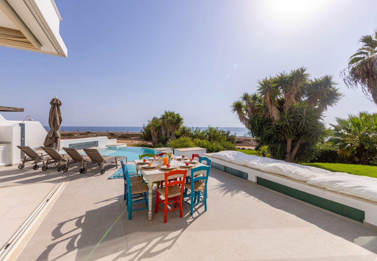 Villa in Protaras - Protaras Seafront Villa AleMar