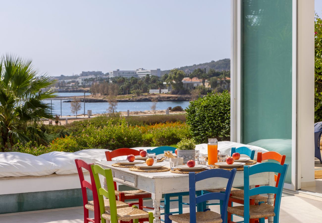 Villa in Protaras - Protaras Seafront Villa AleMar