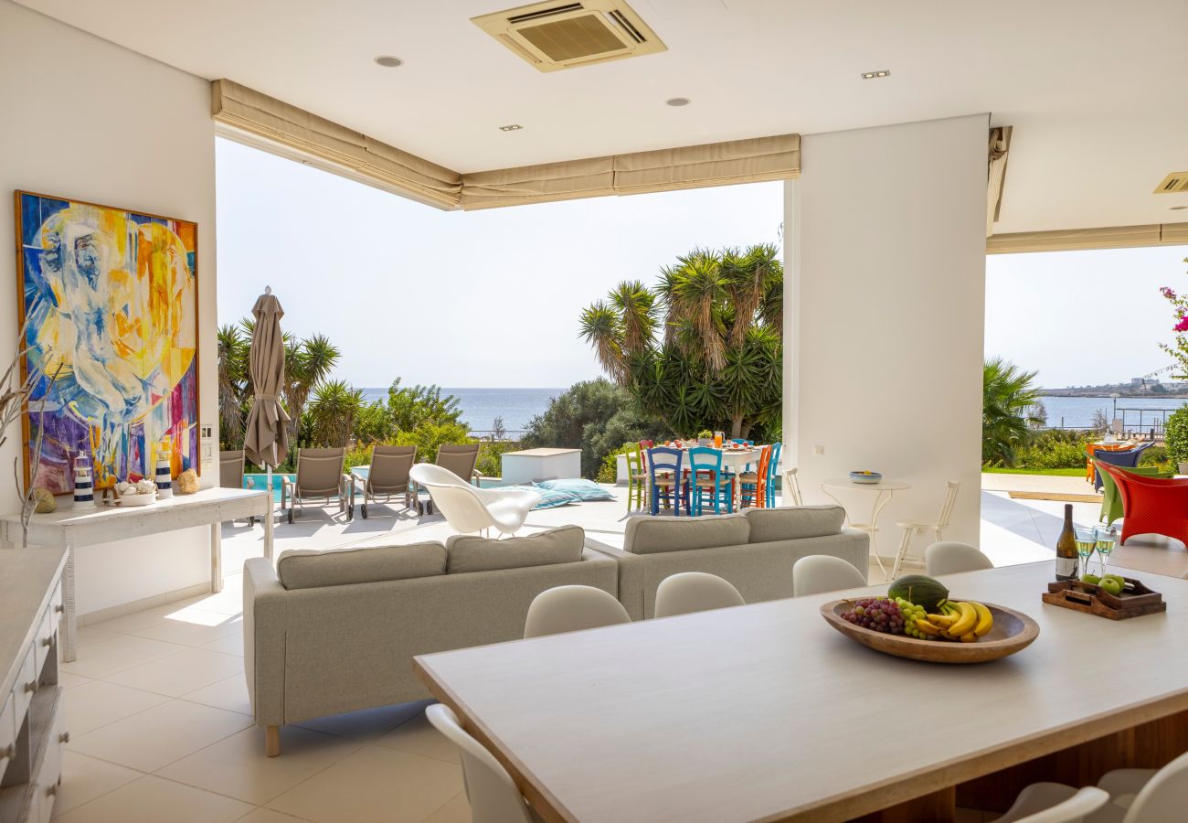 Villa in Protaras - Protaras Seafront Villa AleMar