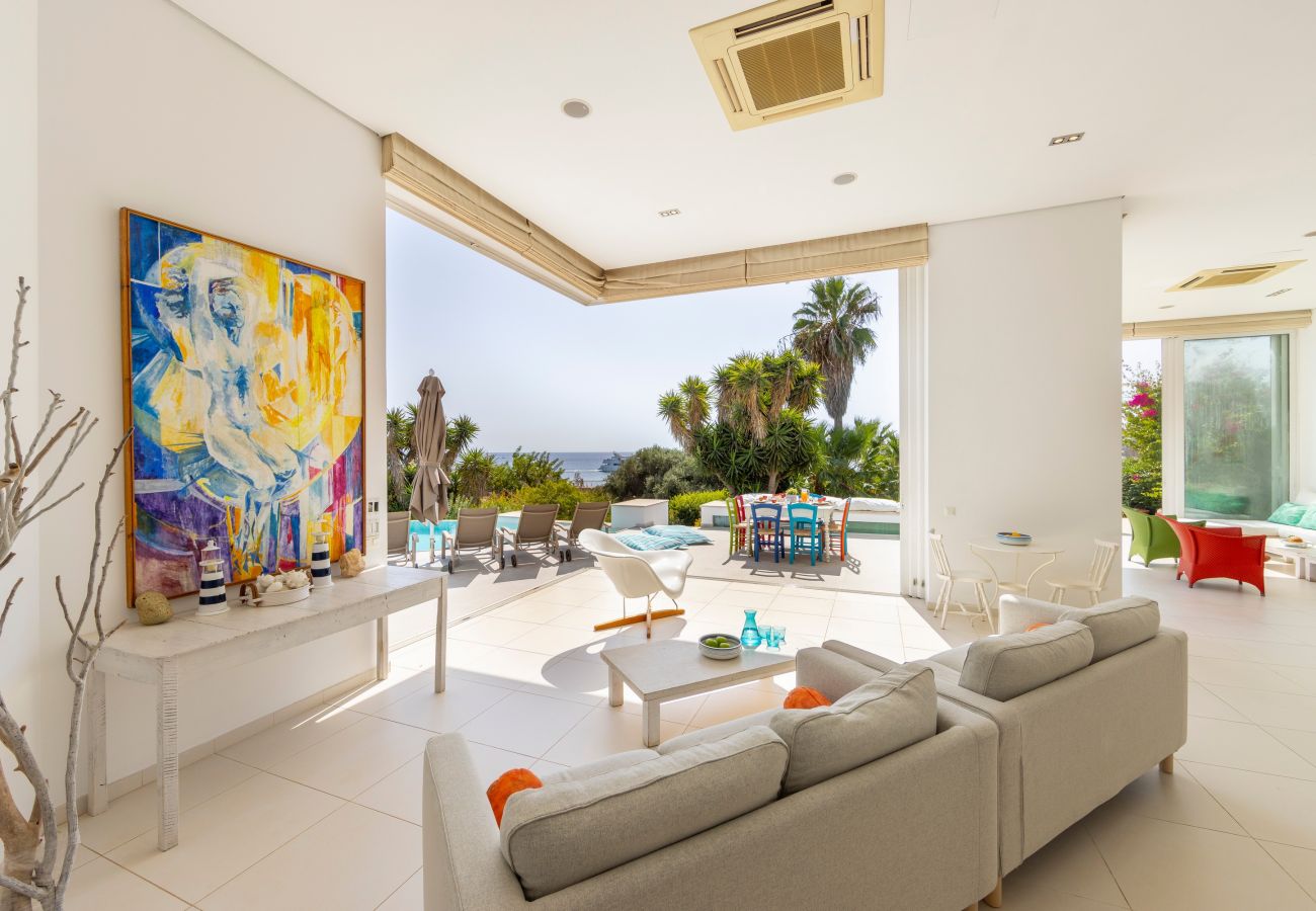 Villa in Protaras - Protaras Seafront Villa AleMar