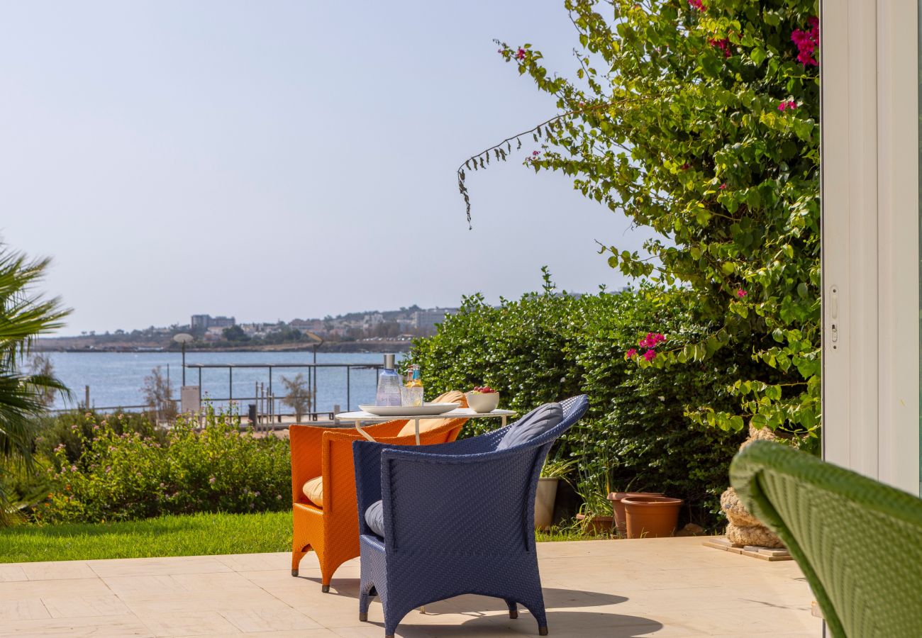Villa in Protaras - Protaras Seafront Villa AleMar