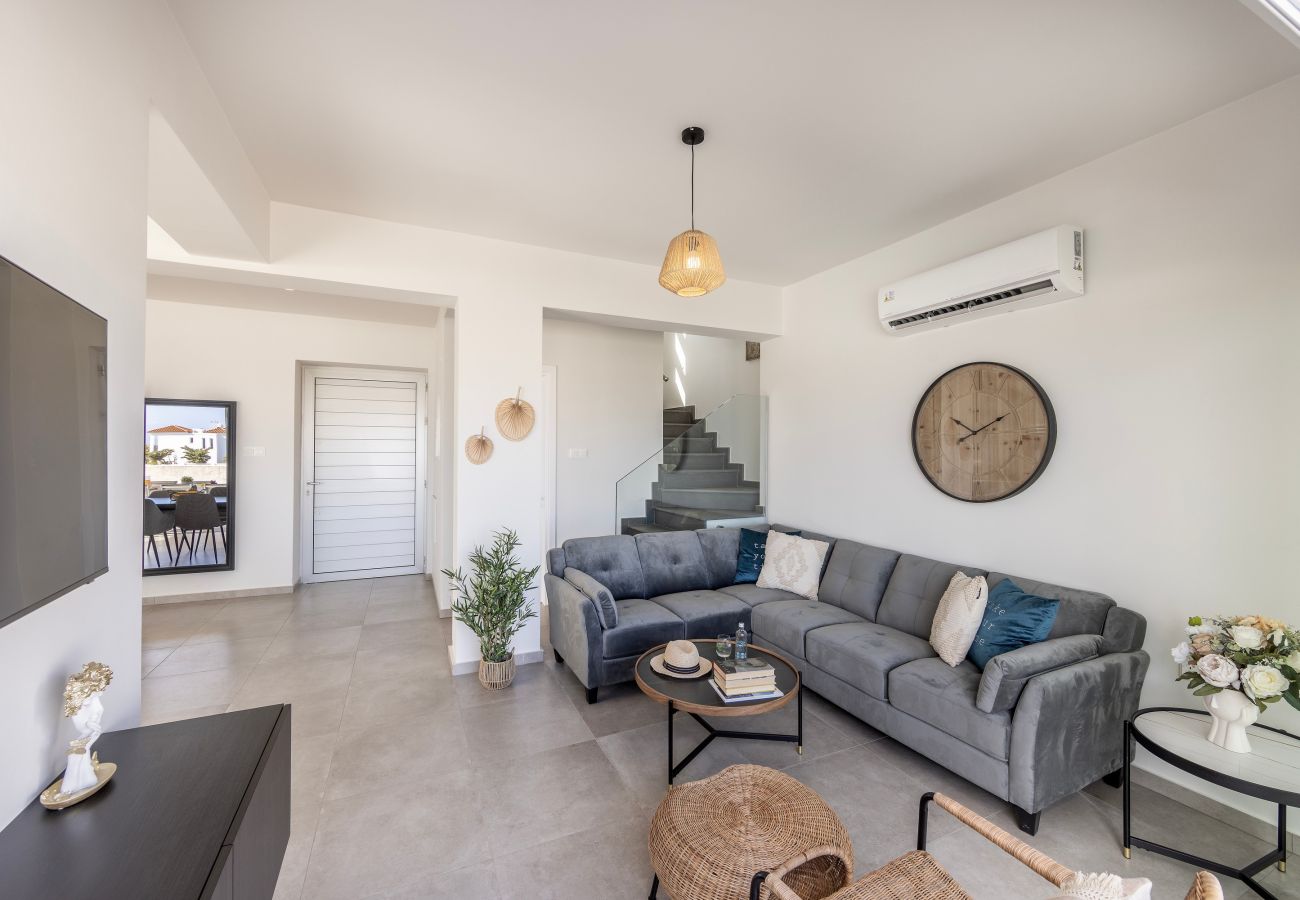 Villa in Protaras - Protaras Seaside Villa Hestia A6