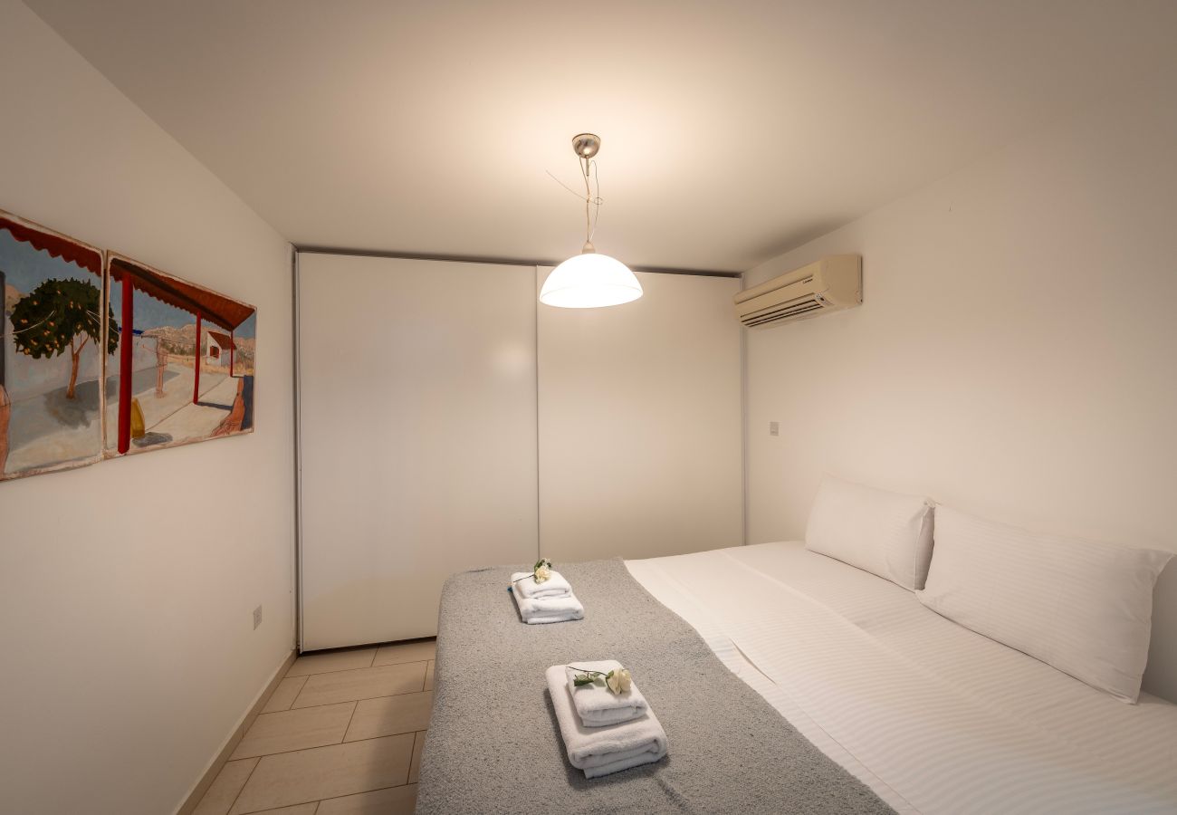 Villa in Protaras - Protaras Seafront Villa Galene Del Mar