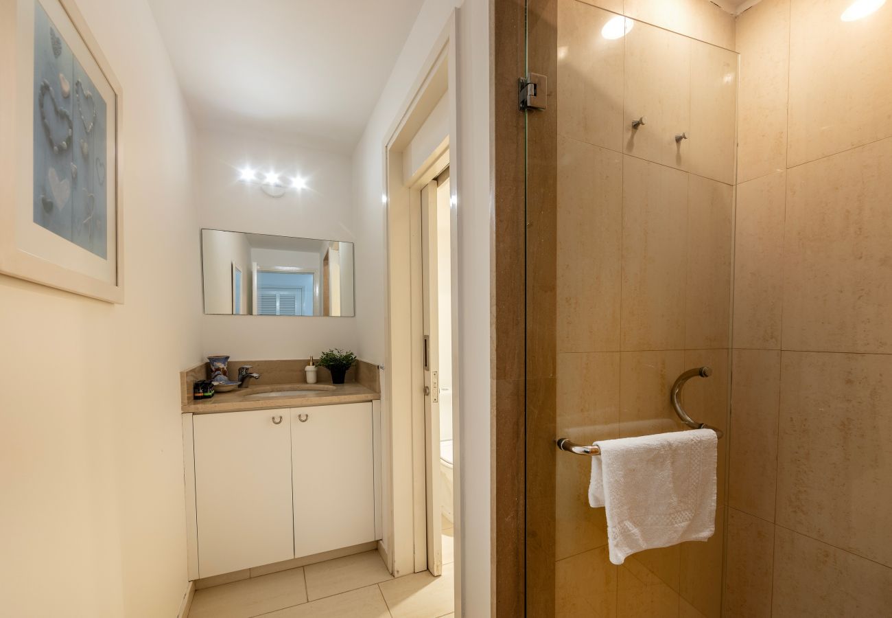 Villa in Protaras - Protaras Seafront Villa Galene Del Mar