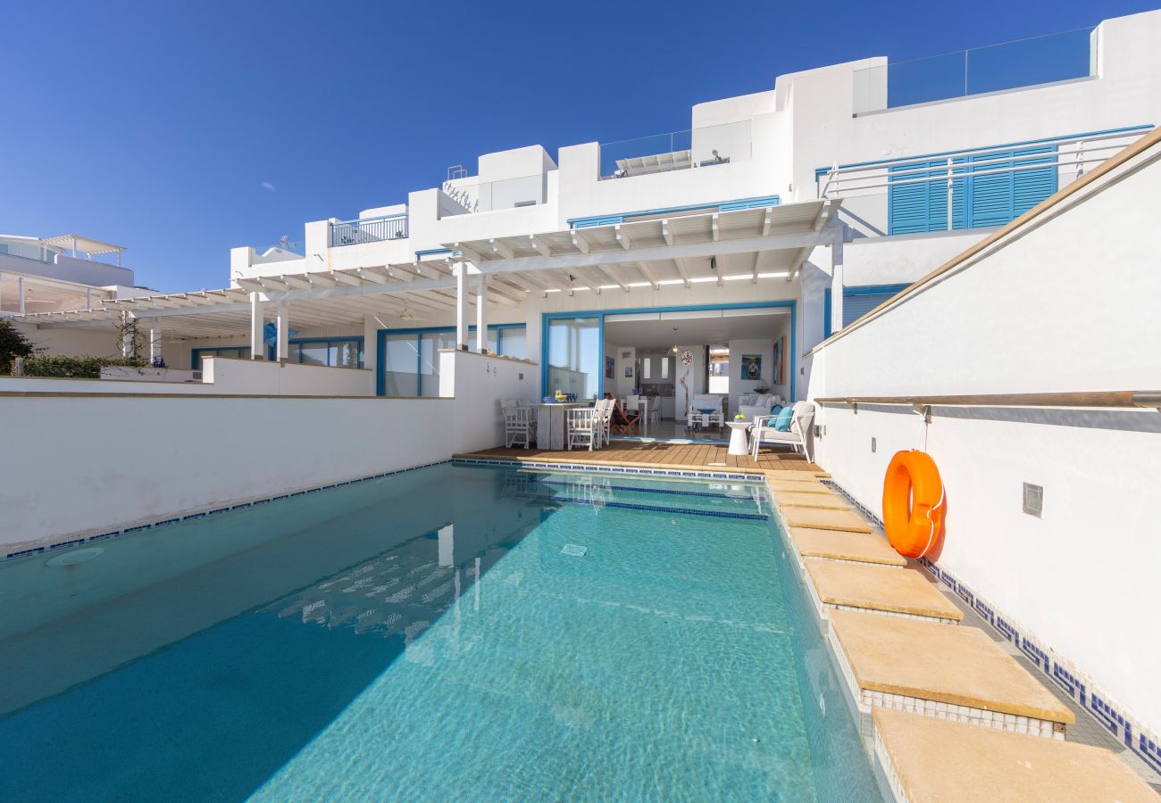 Villa in Protaras - Protaras Seafront Villa Galene Del Mar