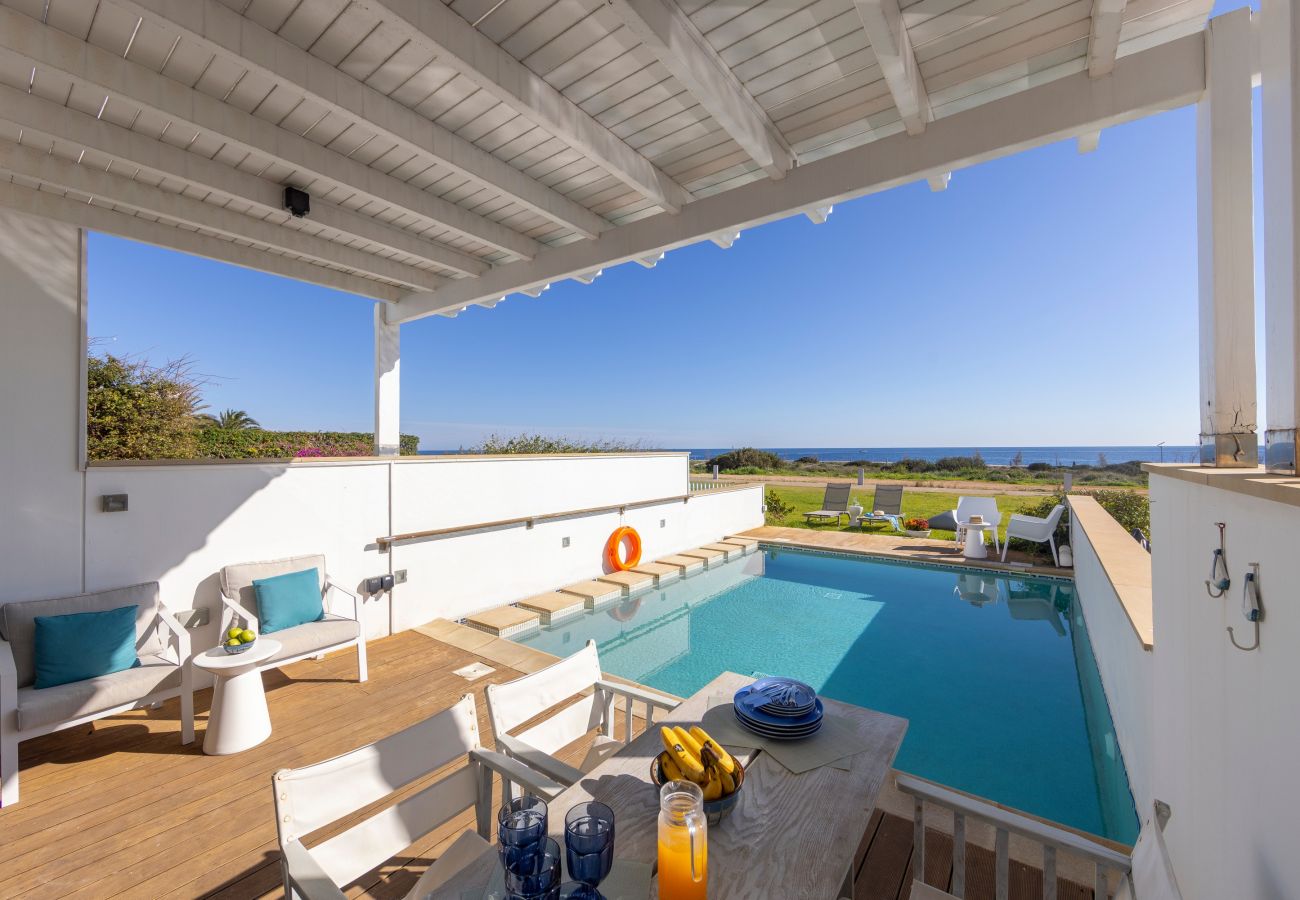 Villa in Protaras - Protaras Seafront Villa Galene Del Mar