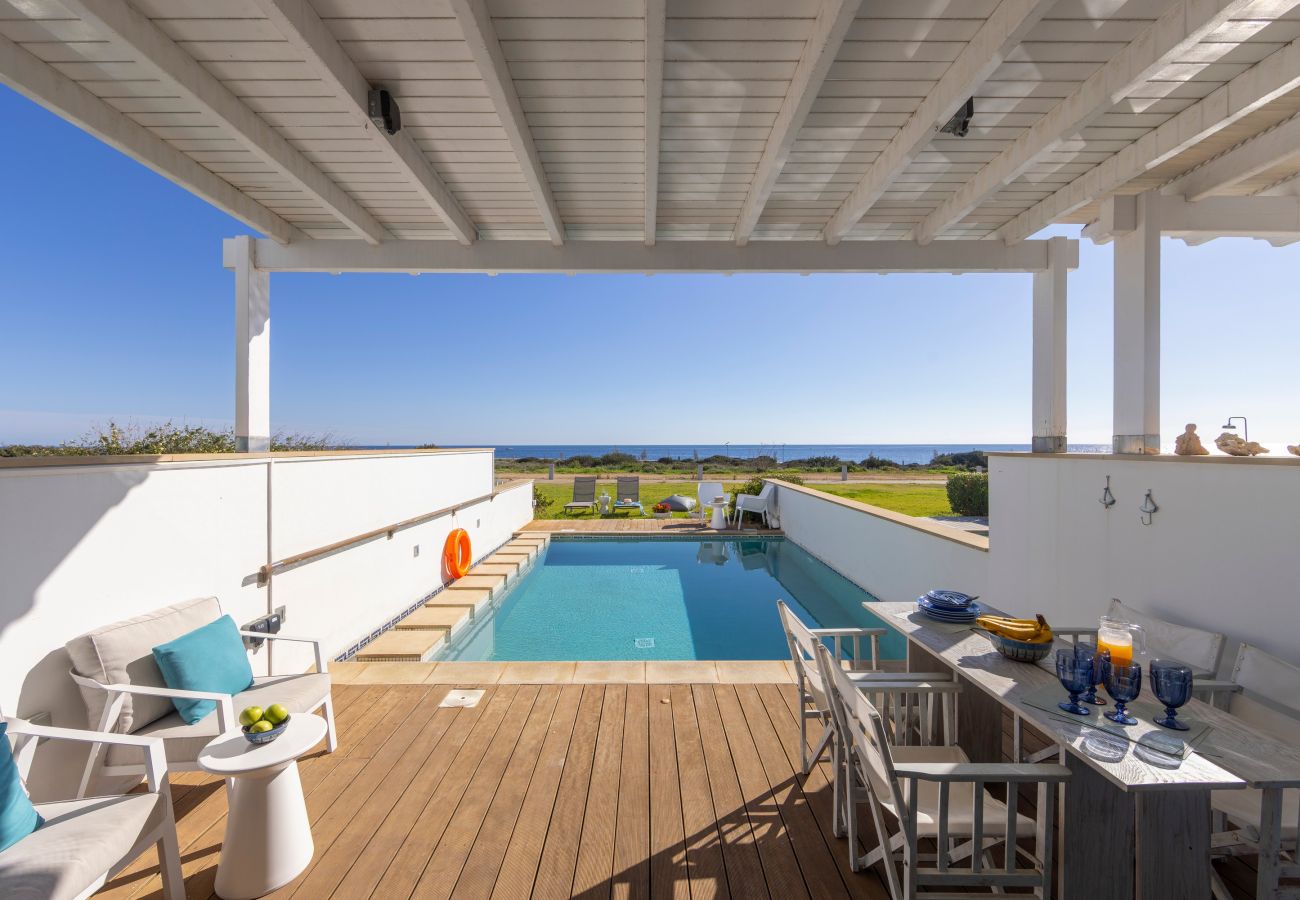 Villa in Protaras - Protaras Seafront Villa Galene Del Mar