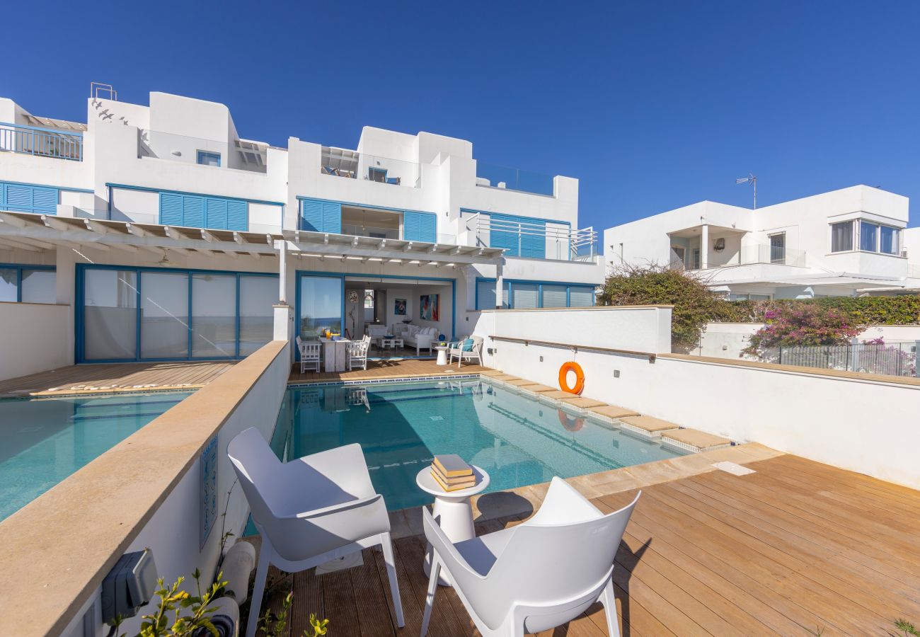 Villa in Protaras - Protaras Seafront Villa Galene Del Mar