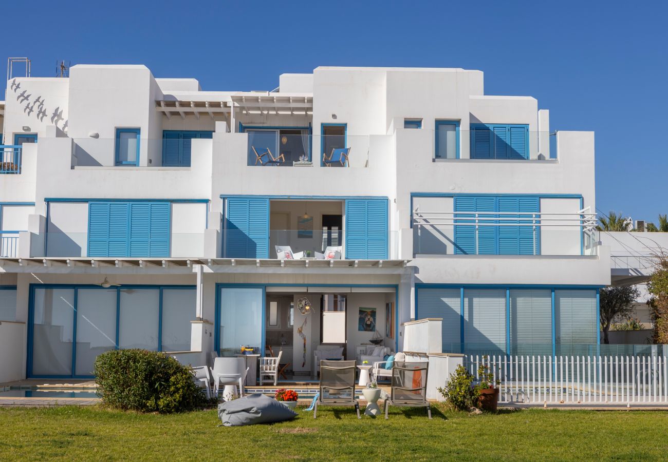 Villa in Protaras - Protaras Seafront Villa Galene Del Mar