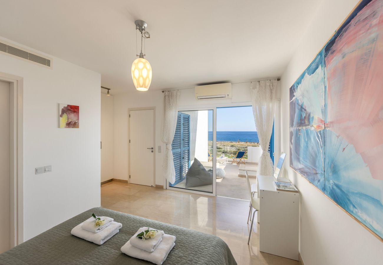 Villa in Protaras - Protaras Seafront Villa Galene Del Mar