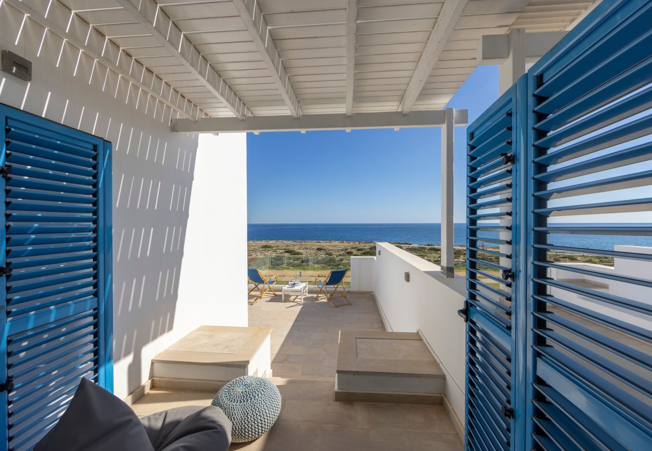 Villa in Protaras - Protaras Seafront Villa Galene Del Mar