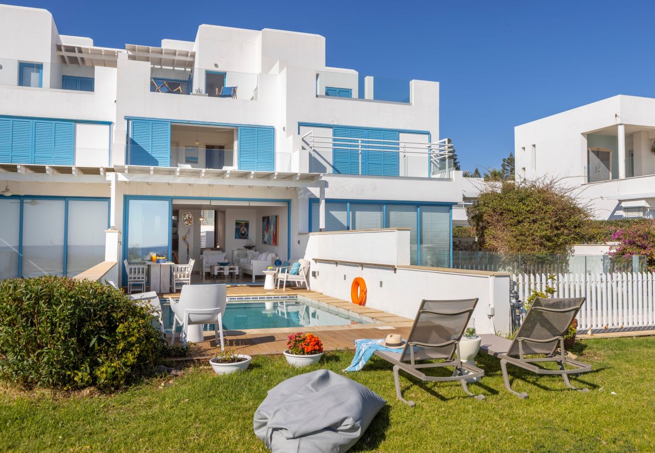 Villa in Protaras - Protaras Seafront Villa Galene Del Mar