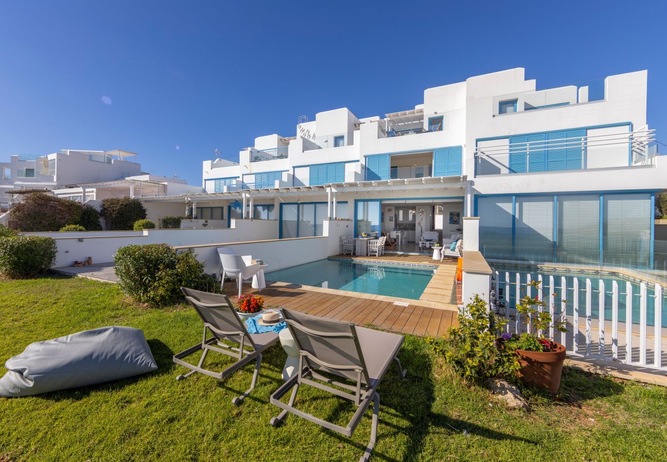 Villa in Protaras - Protaras Seafront Villa Galene Del Mar