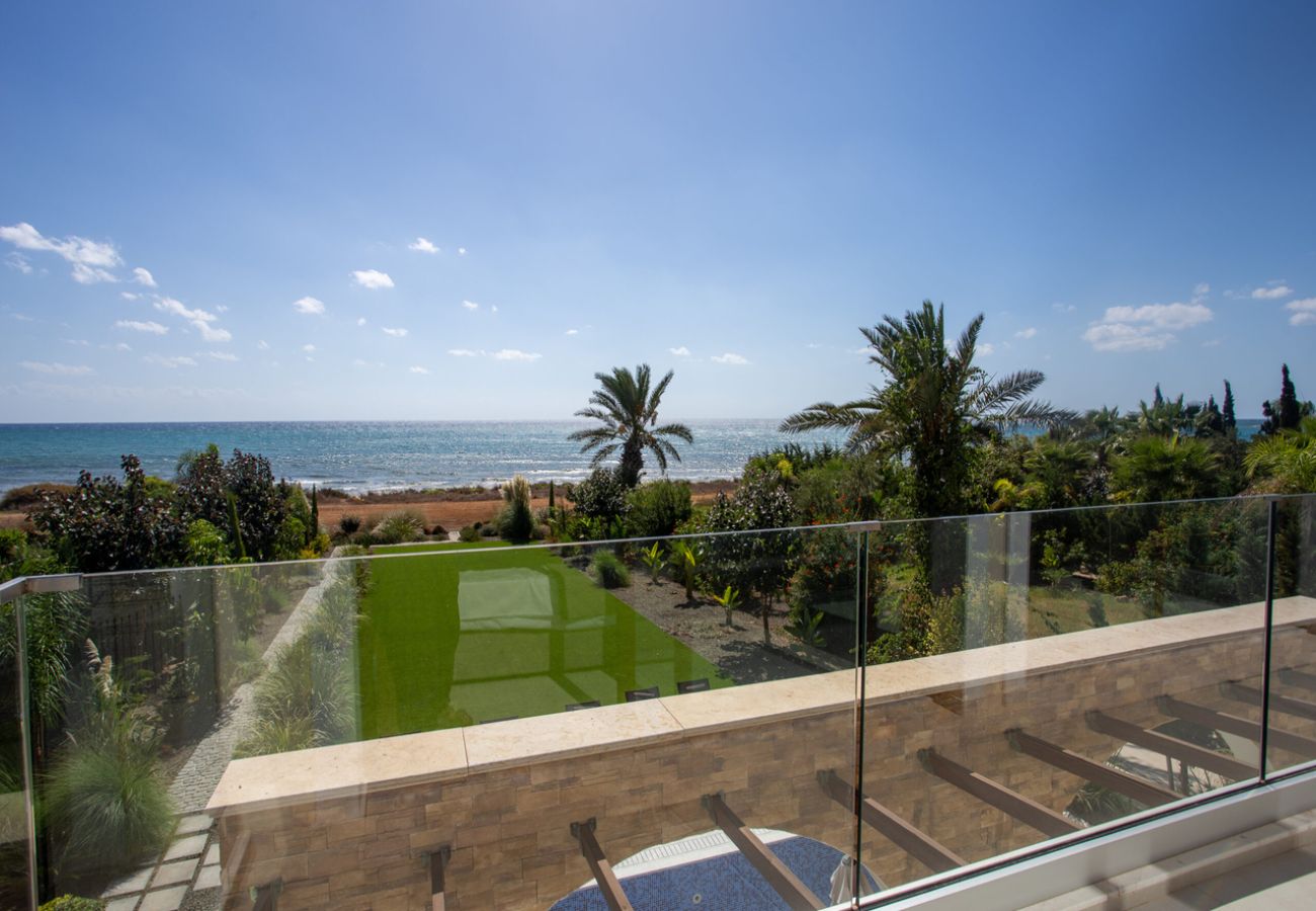 Villa/Dettached house in Ayia Napa - Brand New 5-Bedroom Seafront Villa Ayia Thekla