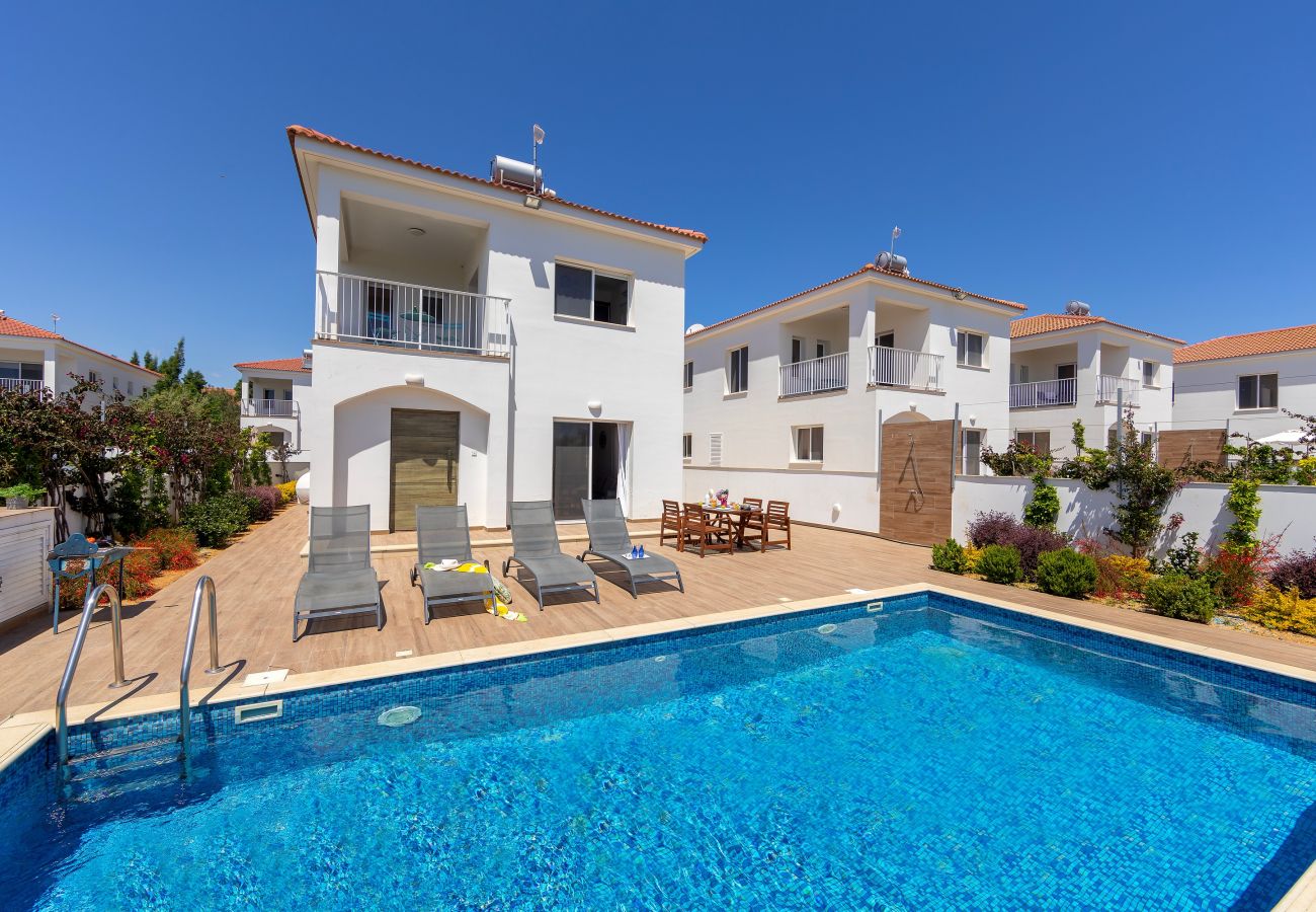 Villa/Dettached house in Ayia Napa - Seaview 3-Bedroom Villa on the Hills of Ayia Napa, ideal for investment