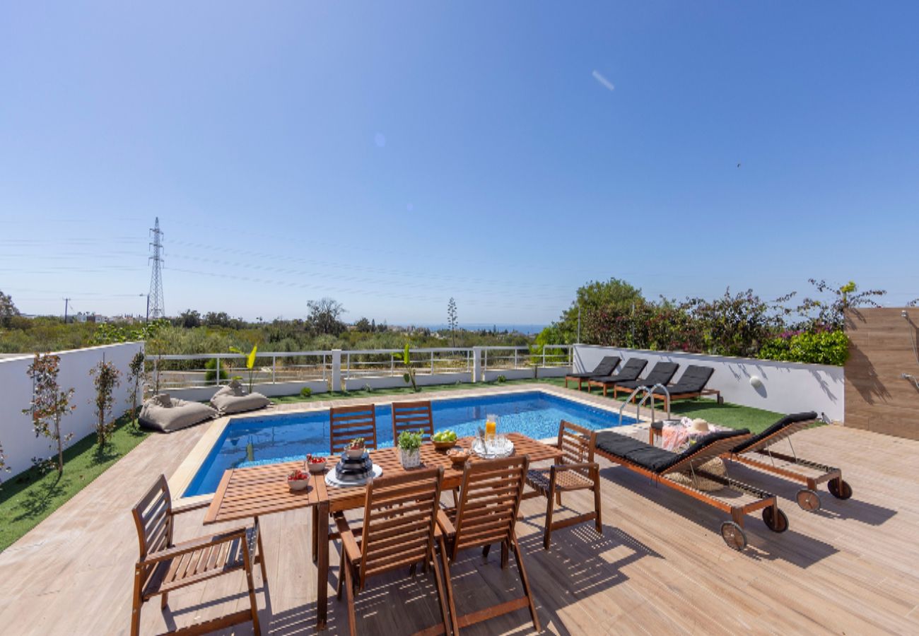 Villa/Dettached house in Ayia Napa - Seaview 3-Bedroom Villa on the Hills of Ayia Napa, ideal for investment